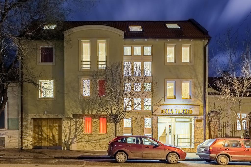 Kata Panzio Bed & Breakfast Szeged Exterior photo