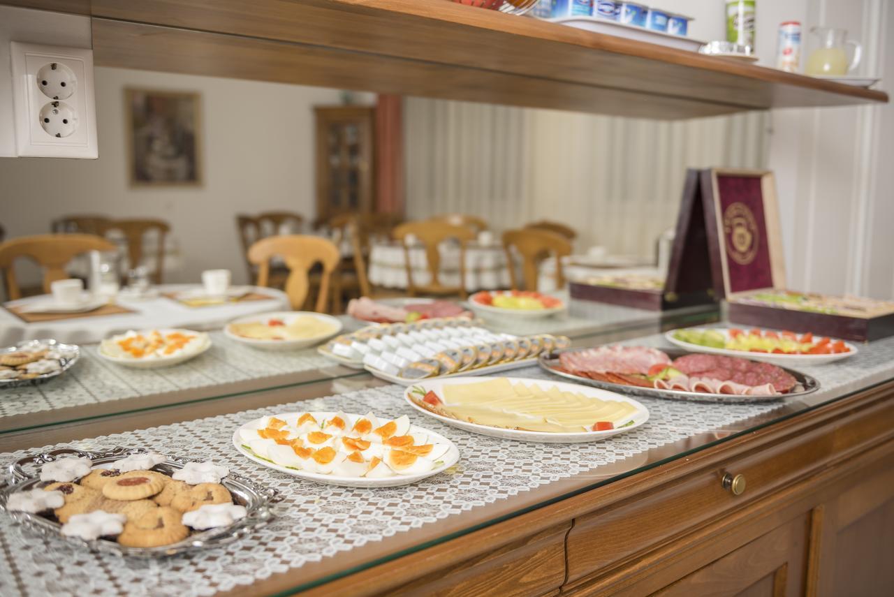 Kata Panzio Bed & Breakfast Szeged Exterior photo